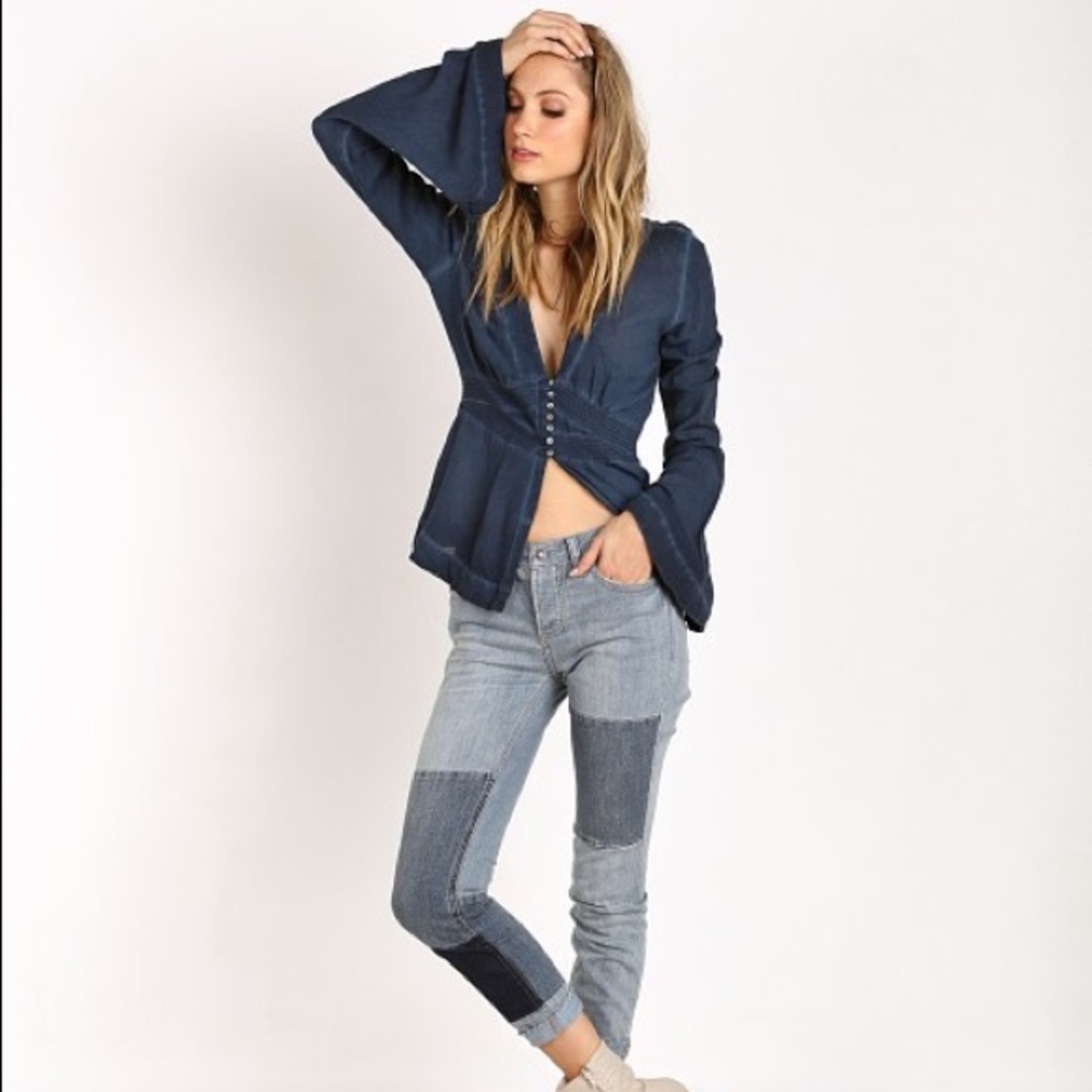 Free People Gypsy Heart Bell Sleeved Blouse Sz M